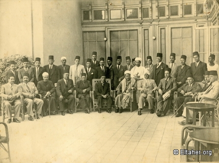 1945 - Group photo with Sayf El-Islam Abdallah 01